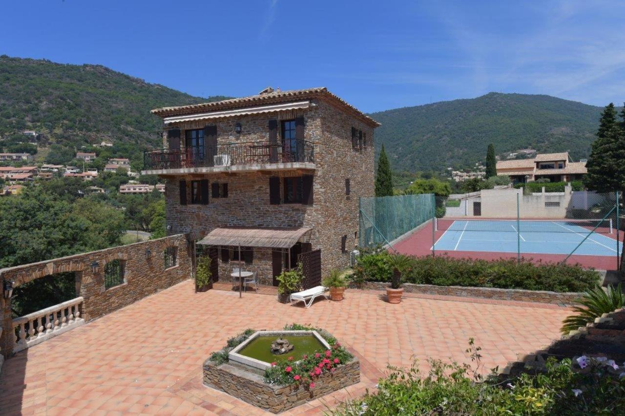 Les Lauriers Roses Aparthotel Rayol-Canadel-sur-Mer Exterior photo