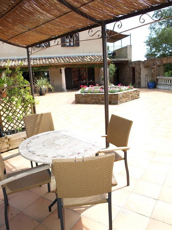 Les Lauriers Roses Aparthotel Rayol-Canadel-sur-Mer Exterior photo