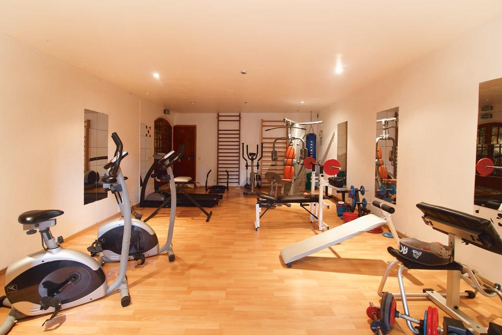 Les Lauriers Roses Aparthotel Rayol-Canadel-sur-Mer Exterior photo