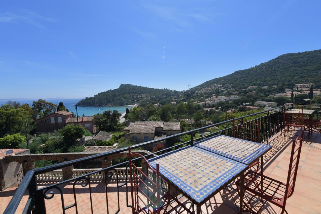 Les Lauriers Roses Aparthotel Rayol-Canadel-sur-Mer Exterior photo